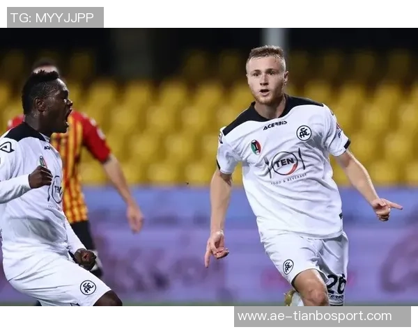 英超球队关注米兰小将巴特萨基莫雷托透露转会动态