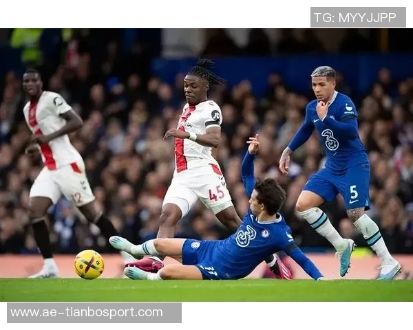 拉维亚蓝军生涯遭遇重创21岁小将两年内伤缺503天令人心痛 拉维亚蓝军生涯遭遇重创21岁小将两年内伤缺503天令人心痛