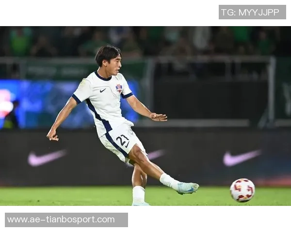 魏祥鑫新赛季加盟欧塞尔球队本轮战平里昂继续垫底艰难求生 魏祥鑫新赛季加盟欧塞尔球队本轮战平里昂继续垫底艰难求生