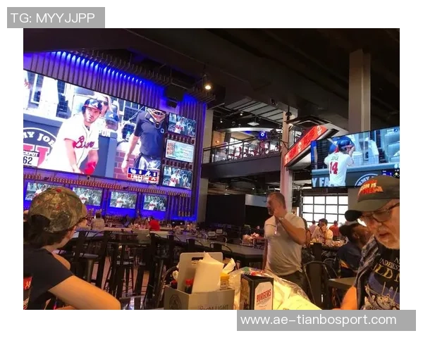 特纳谈锦标赛球场感受称其比黄色场地更让人舒适