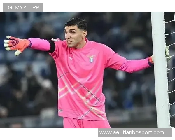 罗马诺报道19岁前锋拉扬与24岁门将曼达斯今日在伯恩茅斯进行体检